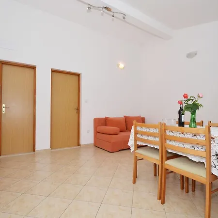 Arbanija A3 * تروغير